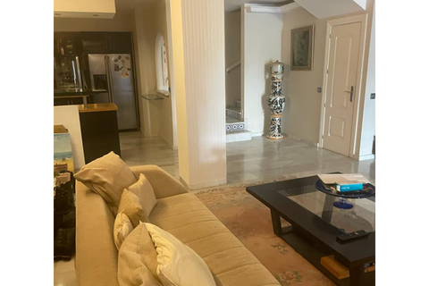 Villa a Marbella, Malaga, Marbella - € 950.000 | Ref: ED-RR2224 - foto 9