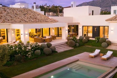 Villa a Marbella, Malaga, Marbella - € 4.695.000 | Ref: ED-BD2181 - foto 29