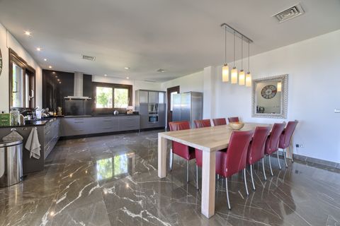 Villa a Benahavis, Malaga, Benahavis - € 3.195.000 | Ref: ED-BD2065 - foto 9