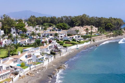 Villa a Estepona, Malaga, Estepona - € 649.000 | Ref: ED-BD2306 - foto 20
