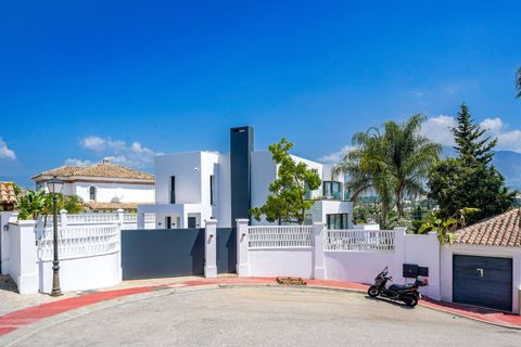 Villa a Marbella, Malaga, Marbella - € 3.150.000 | Ref: ED-BD22364 - foto 3
