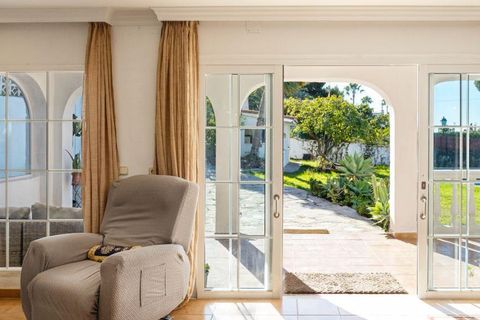 Villa i Marbella, Malaga, Marbella - € 1.200.000 | Ref: ED-RR2366 - foto 27