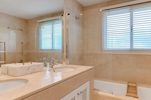 Leilighet i Marbella, Malaga, Marbella - € 750 000 | Ref: ED-RR2368 - foto 25