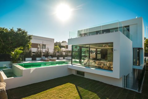 Villa a Estepona, Malaga, Estepona - € 1.850.000 | Ref: ED-BD2480 - foto 25