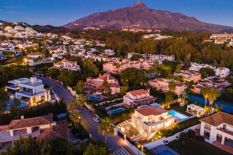 Villa a Marbella, Malaga, Marbella - € 3.690.000 | Ref: ED-BD2528 - foto 35