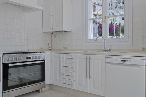Villa a Benahavis, Malaga, Benahavis - € 570.000 | Ref: ED-BD2538 - foto 14
