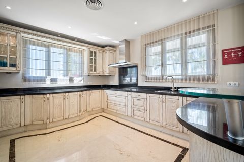 Villa a Benahavis, Malaga, Benahavis - € 2.475.000 | Ref: ED-BD2544 - foto 7