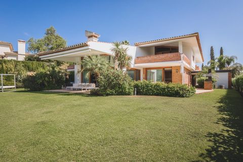Villa i Marbella, Malaga, Marbella - € 2.275.000 | Ref: ED-RR2438-TW - foto 35