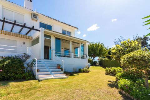 Villa a Estepona, Malaga, Estepona - € 389.000 | Ref: ED-RR2440-TW - foto 5