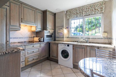 Villa a Estepona, Malaga, Estepona - € 389.000 | Ref: ED-RR2440-TW - foto 10