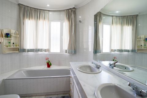 Villa i Marbella, Malaga, Marbella - € 750.000 | Ref: ED-RR2460-DM - foto 47