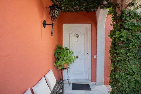 Villa i Marbella, Malaga, Marbella - € 1.475.000 | Ref: ED-RR2502-MC - foto 25