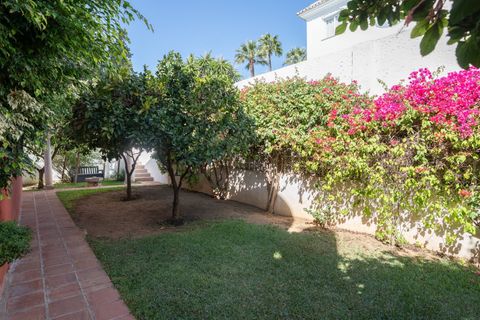 Villa i Marbella, Malaga, Marbella - € 1.475.000 | Ref: ED-RR2502-MC - foto 28