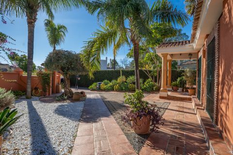 Villa a Marbella, Malaga, Marbella - € 1.700.000 | Ref: ED-RR2565 - foto 14