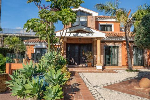 Villa a Marbella, Malaga, Marbella - € 1.700.000 | Ref: ED-RR2565 - foto 30