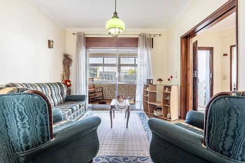 Villa i Oeiras, Lisbon, Oeiras - € 750.000 | Ref: PE-123751608-5 - foto 2