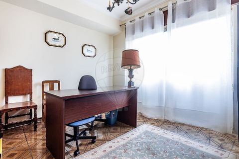 Villa i Oeiras, Lisbon, Oeiras - € 750.000 | Ref: PE-123751608-5 - foto 12