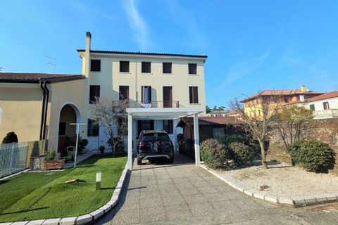 Rækkehus i Castelfranco Veneto, Treviso, Castelfranco Veneto - € 320.000 | Ref: CS100 - foto 1