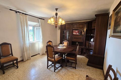 Villa i Volterra, Pisa, Volterra - € 75.000 | Ref: C-495-962763 - foto 4