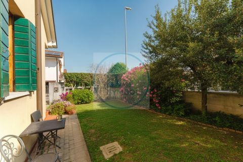 Villa in Spinea, Venice, Spinea - € 378.000 | Ref: 4265 - foto 1