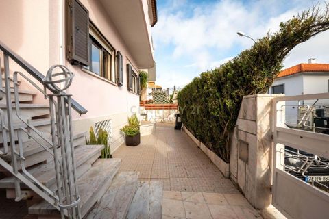 Villa i Carnaxide, Lisbon, Carnaxide - € 750.000 | Ref: C0364-05732 - foto 6