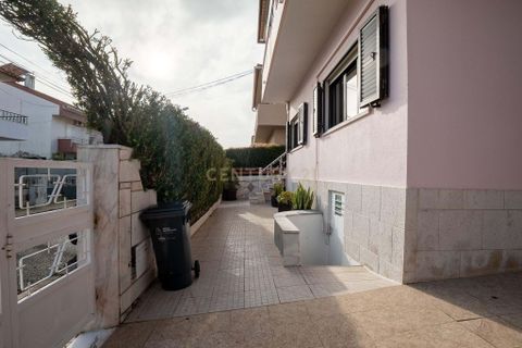 Villa i Carnaxide, Lisbon, Carnaxide - € 750.000 | Ref: C0364-05732 - foto 10