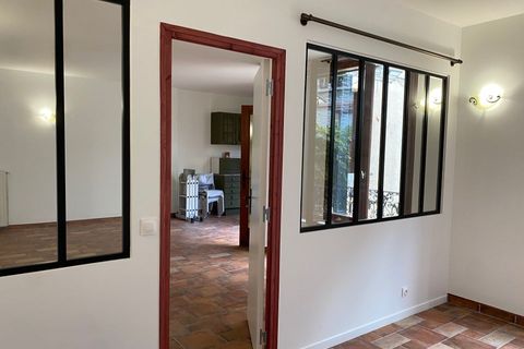 Villa a Les Lilas, Seine-Saint-Denis, Les Lilas - € 1.300/mes | Ref: 871660 - foto 4