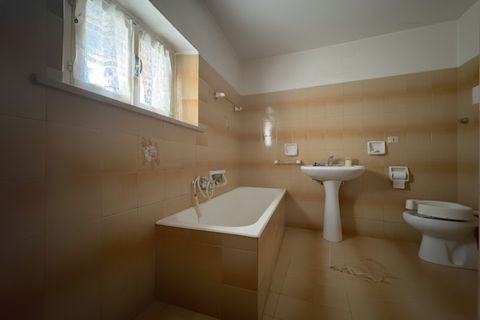 Landejendom i Udine, Udine, Udine - € 140.000 | Ref: Casale storico - foto 13