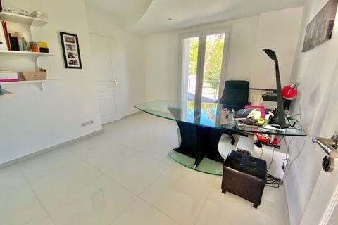 Villa i Valbonne, Alpes-Maritimes, Valbonne - € 1.395.000 | Ref: HH-15976328 - foto 10