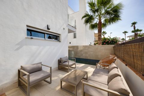 Villa a Torrevieja, Alicante, Torrevieja - € 423.000 | Ref: 2341-846 - foto 3