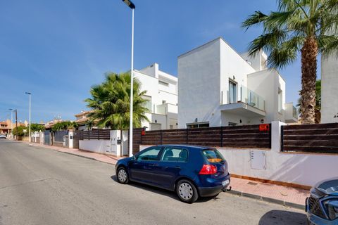Villa a Torrevieja, Alicante, Torrevieja - € 423.000 | Ref: 2341-846 - foto 22