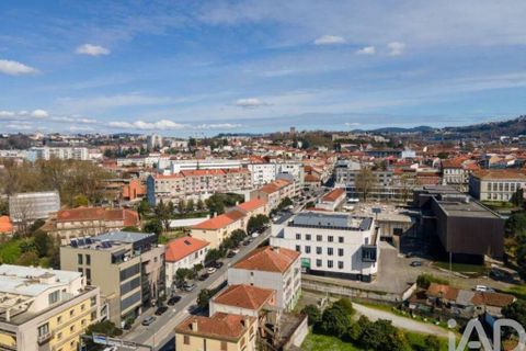 Byhus i Guimaraes, Braga, Guimaraes - € 750.000 | Ref: 848746 - foto 31