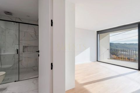 Villa i Guimaraes, Braga, Guimaraes - € 459.000 | Ref: MOR-00004 - foto 12