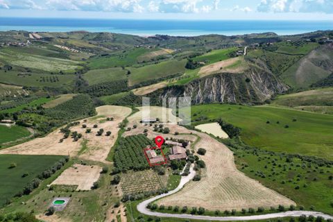 Villa i Roseto degli Abruzzi, Teramo, Roseto degli Abruzzi - € 345.000 | Ref: 914 - foto 17