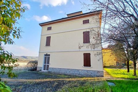 Villa a Vignola, Modena, Vignola - € 720.000 | Ref: 3162 - foto 2