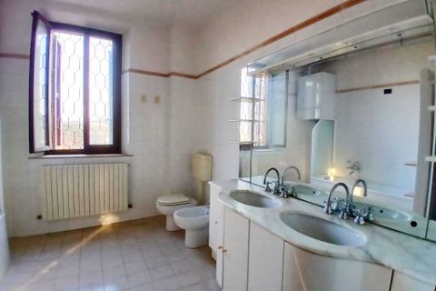 Villa a Vignola, Modena, Vignola - € 720.000 | Ref: 3162 - foto 10