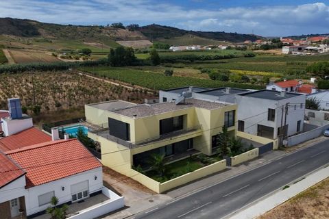 Villa i Matacaes, Lisbon, Matacaes - € 1.199.900 | Ref: KWPT-018887 - foto 6
