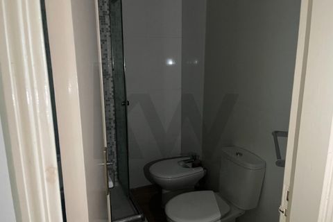 Apartament a Alges, Lisbon, Alges - € 1.150/mes | Ref: KWPT-029210 - foto 9