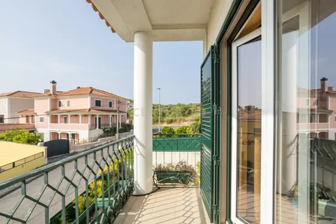 Villa i Oeiras, Lisbon, Oeiras - € 1.250.000 | Ref: C0246-03496 - foto 17