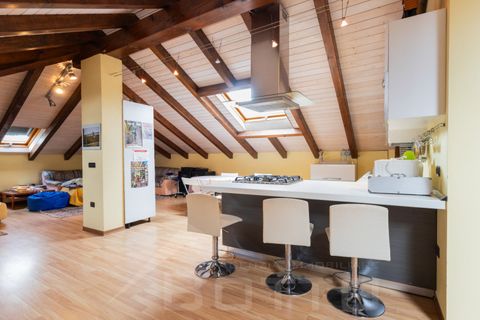 Villa i Borgomanero, Novara, Borgomanero - € 385.000 | Ref: 4-BMUMB - foto 2