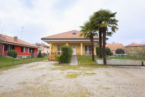 Villa i Borgomanero, Novara, Borgomanero - € 385.000 | Ref: 4-BMUMB - foto 3