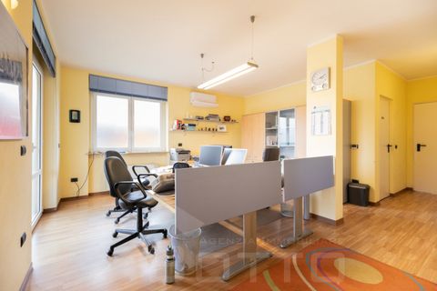 Villa i Borgomanero, Novara, Borgomanero - € 385.000 | Ref: 4-BMUMB - foto 12