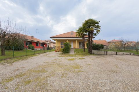 Villa i Borgomanero, Novara, Borgomanero - € 385.000 | Ref: 4-BMUMB - foto 30