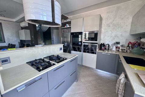 Villa i Bordighera, Imperia, Bordighera - € 1.980.000 | Ref: iv1336 - foto 9