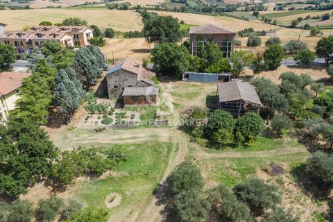 Landejendom i Coriano, Rimini, Coriano - € 160.000 | Ref: CBI099-1528-520823 - foto 2