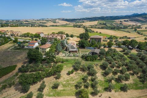 Landejendom i Coriano, Rimini, Coriano - € 160.000 | Ref: CBI099-1528-520823 - foto 11
