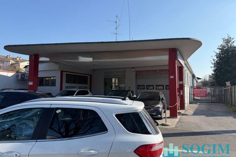 Erhvervsejendom i Monza, Monza and Brianza, Monza - € 780.000 | Ref: 533571 - foto 18