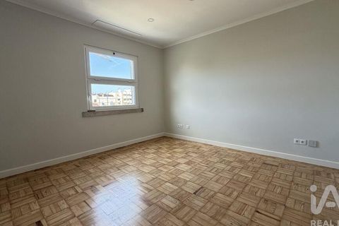 Apartament a Lisbon, Lisbon, Lisbon - € 1.800/mes | Ref: 159560 - foto 2
