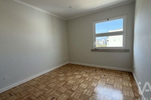 Apartament a Lisbon, Lisbon, Lisbon - € 1.800/mes | Ref: 159560 - foto 22
