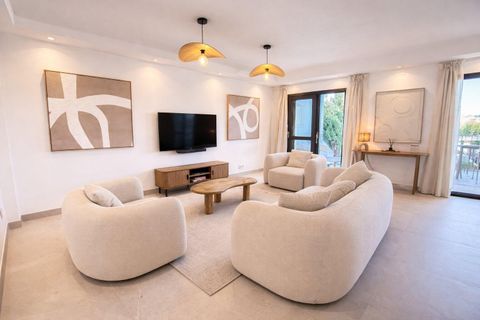 Rækkehus i Estepona, Malaga, Estepona - € 750.000 | Ref: DLR17026/14009 - foto 2
